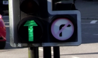 No right turn sign at traffic lights